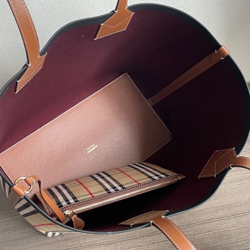 Bv*b*rry shopping bags